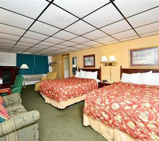 HomeTown Inn