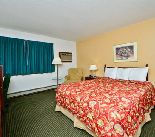 HomeTown Inn