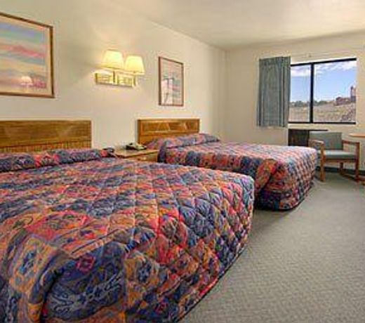 Super 8 by Wyndham Dubois