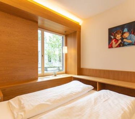 Hotel & Lounge by Hyve Basel SBB