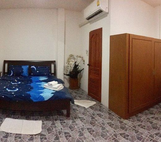 Golden Cupids Hotel