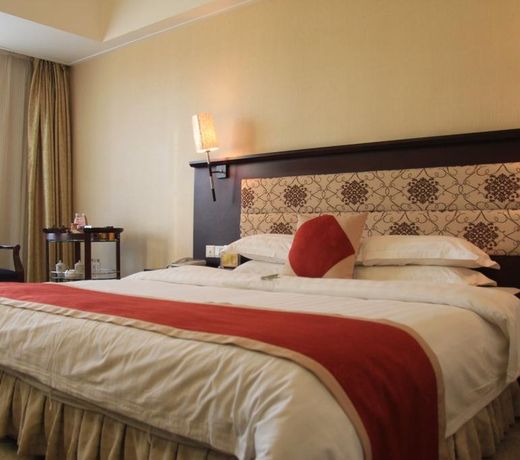 Huayu Hotel
