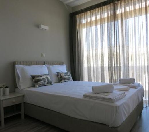 Pantheon Aparthotel