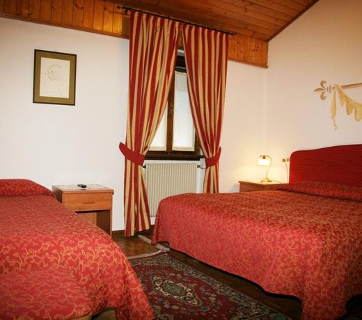 Albergo GarnÃ¬ Cavento