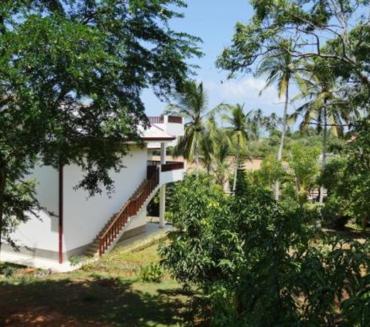Hideaway Lodge