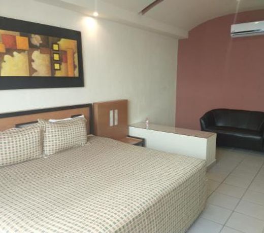 Flamingos Auto Hotel