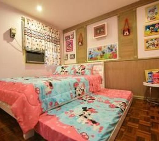 DaHong Theme House