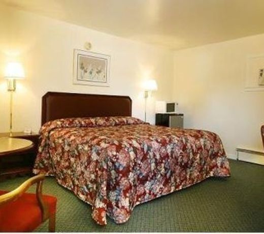 Travelers Inn