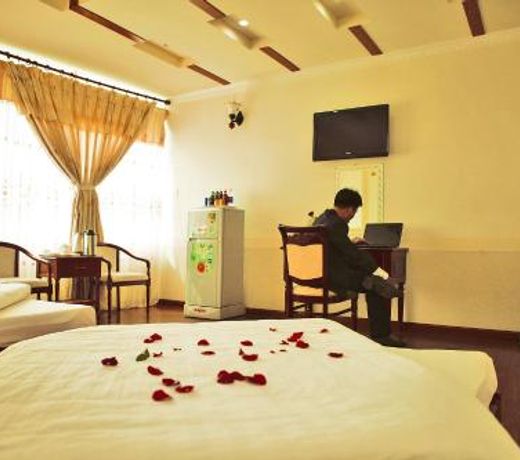 Lan Vy Hotel