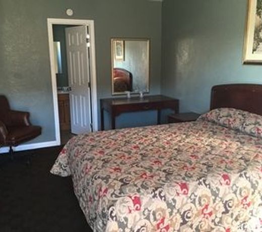 Deluxe Motel