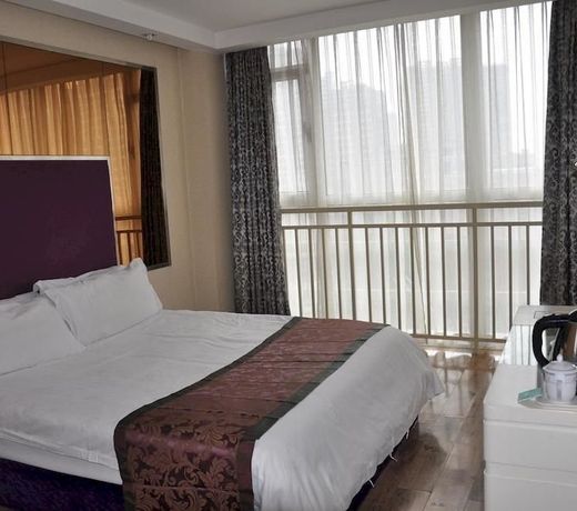 Rafael Hotel