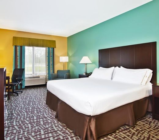 Holiday Inn Express Hastings, an IHG Hotel