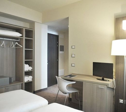HLL Hotel Lungolago Lecco