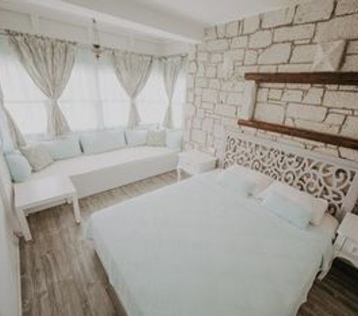 Derin Alacati