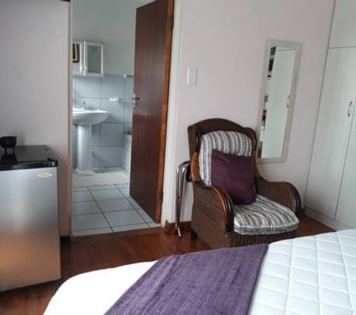 African Dreams Bed & Breakfast