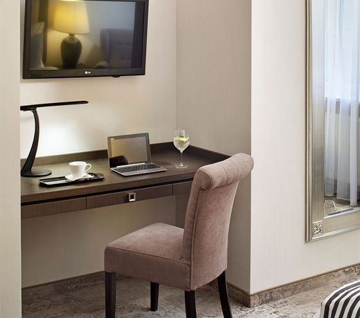 Metropolitan Boutique Hotel