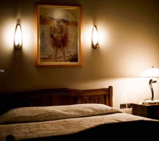 Real Scampis Hotel