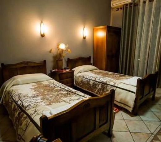 Real Scampis Hotel