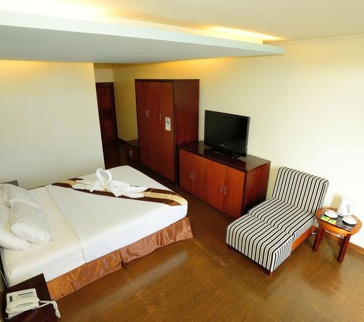 Airai Water Paradise Hotel & Spa