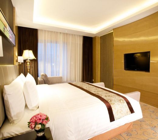 Crowne Plaza Shanghai Noah Square, an IHG Hotel