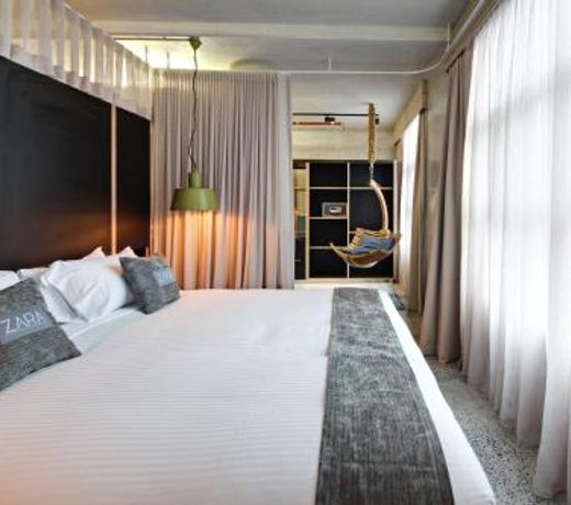 Zara Tower â Luxury Suites and Apartments