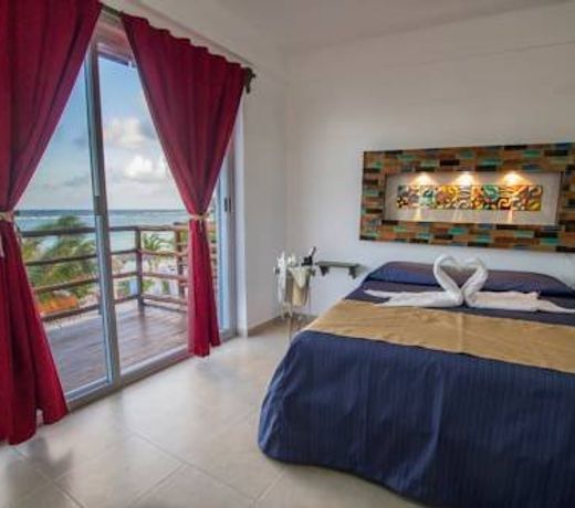 El Fuerte Beach Resort