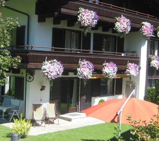Scenic Apartment in Maria Alm near Ski Lift
