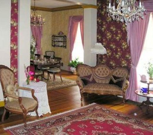 Benefield House Bed & Breakfast