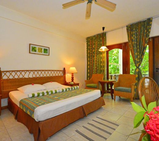 Fihalhohi Island Resort