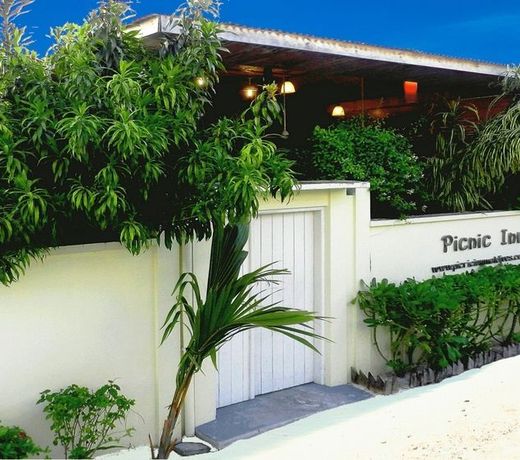 Picnic Inn