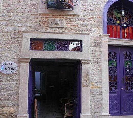 Lusin Butik Hotel