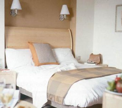 The NewBridge Hotel