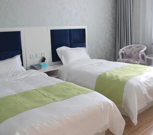 Xianyang Moonlight Island Style Hotel