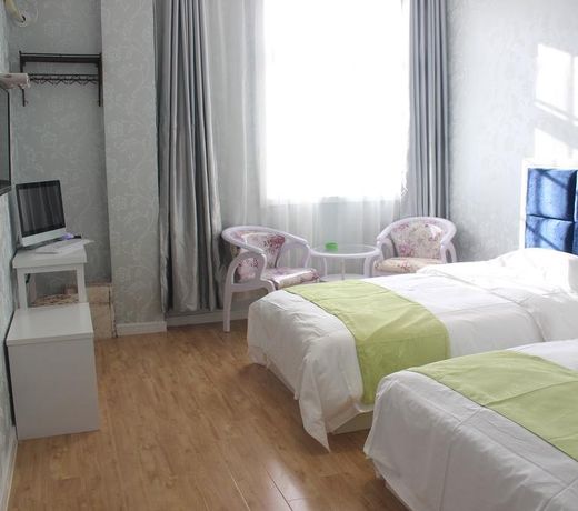 Xianyang Moonlight Island Style Hotel