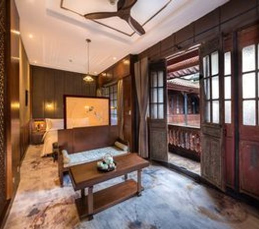 Silver Chest Boutique Hotel