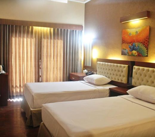 Spencer Green Hotel