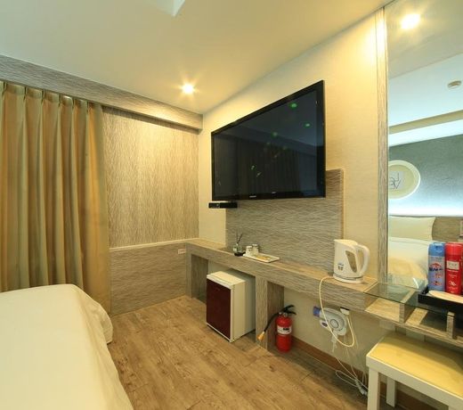 Hotel M Story