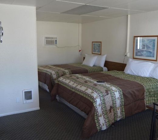 Newport Antler Motel