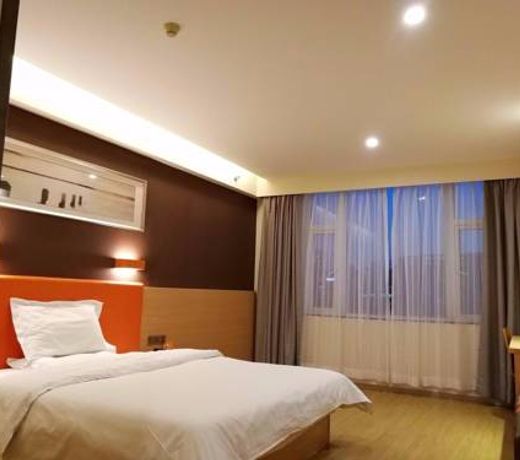 7Days Premium Zhengzhou Jingsan Road Century Lianhua