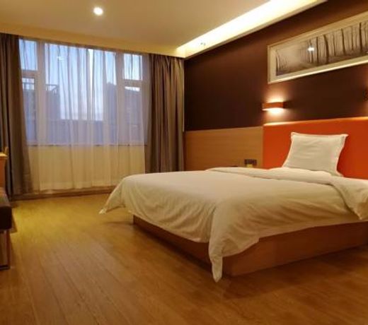 7Days Premium Zhengzhou Jingsan Road Century Lianhua