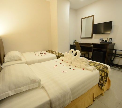 Sunrise Hotel