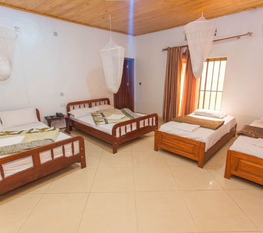 Iris Guest House