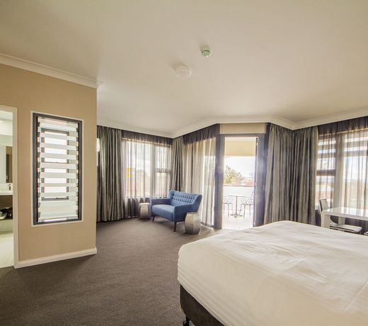 Cowra Services Club Motel
