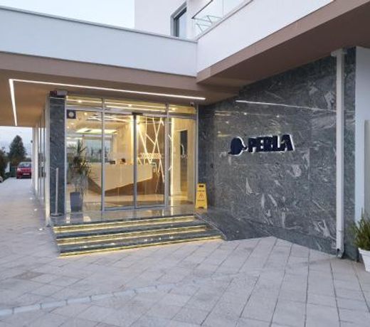 Perla Luxury