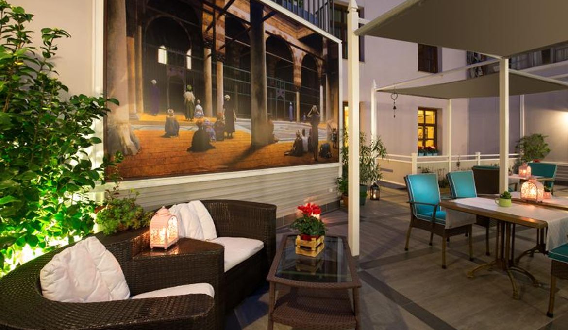 Lalahan Hotel