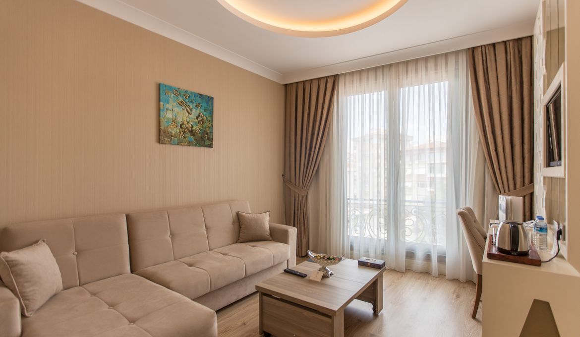 Отель The Grand Mira Business