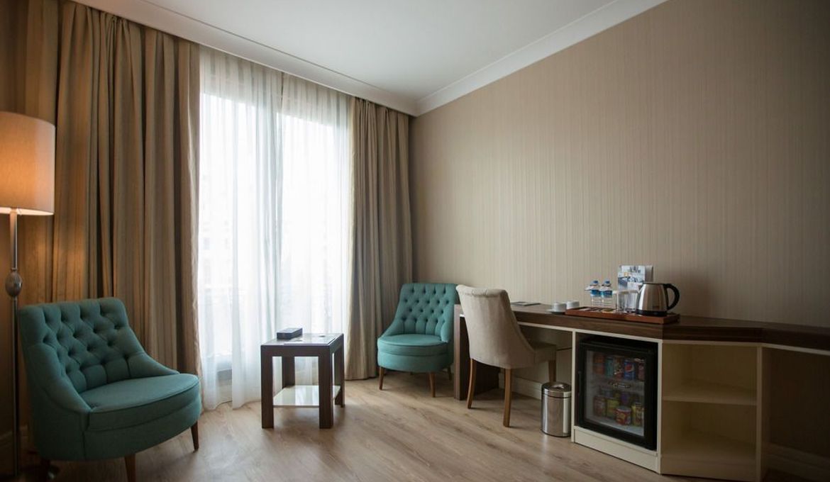 Отель The Grand Mira Business