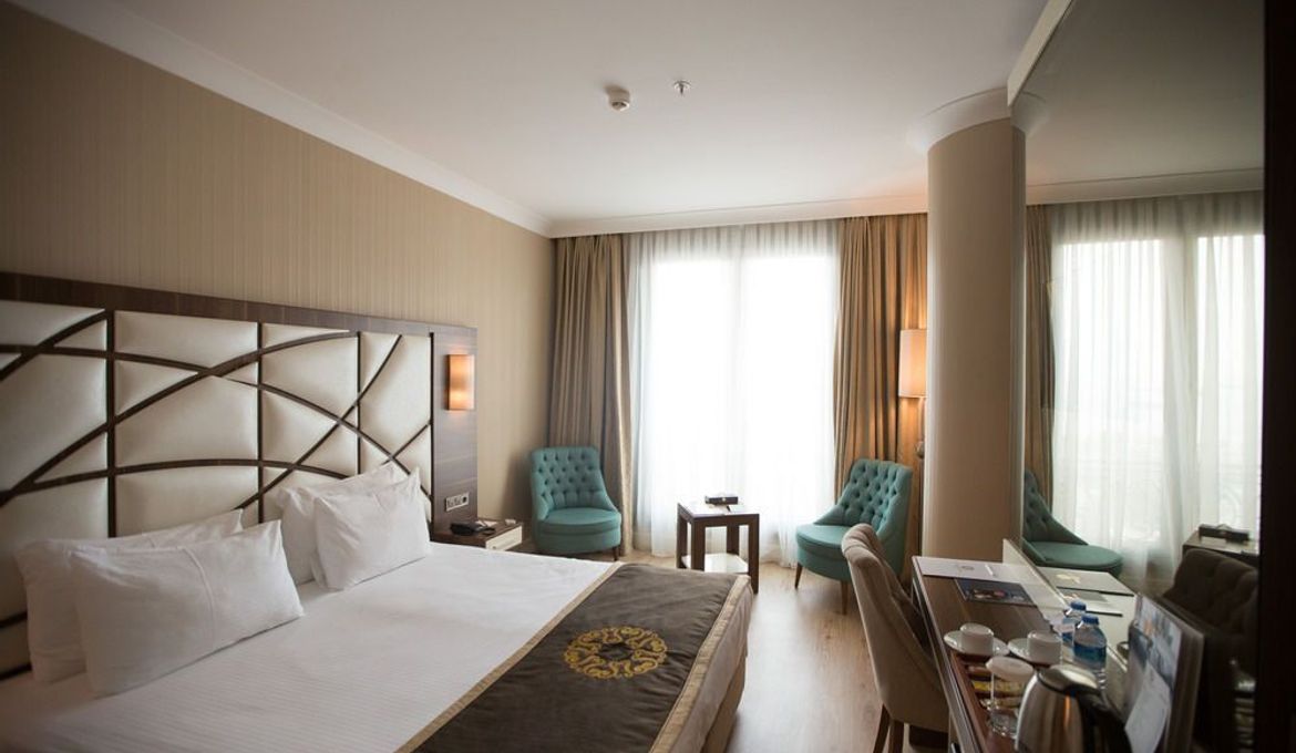 Отель The Grand Mira Business