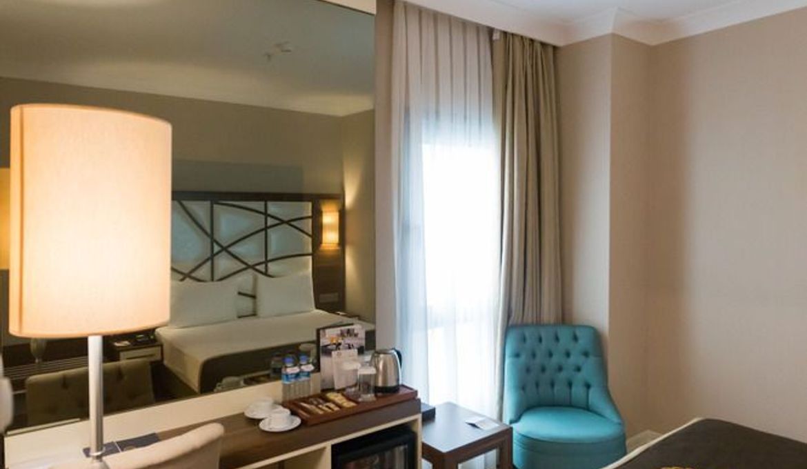 Отель The Grand Mira Business
