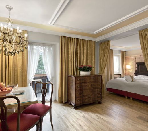 Hotel La Perla: The Leading Hotels of the World